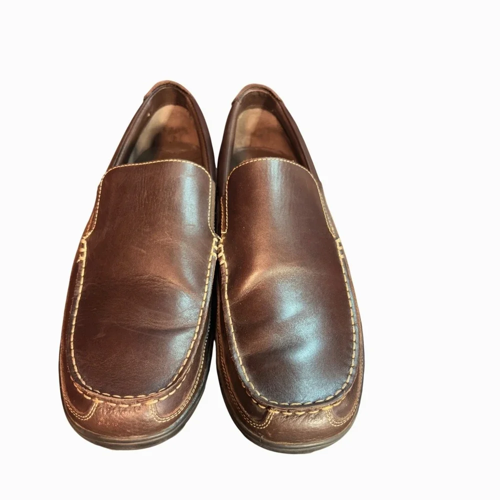 Mens Size 13 Brown Leather Slip-On Loafers With Stitched Detailing